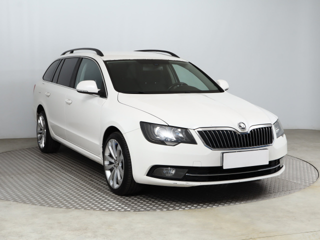 Škoda Superb 2013