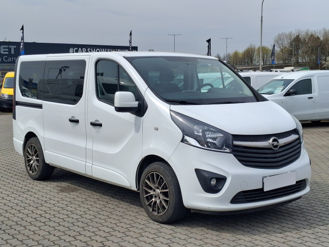 Opel Vivaro 2015