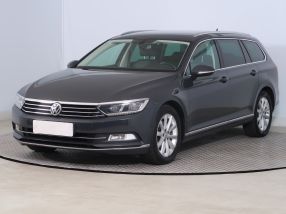 Volkswagen Passat - 2015