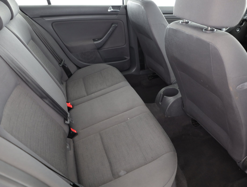 Volkswagen Golf, 2005