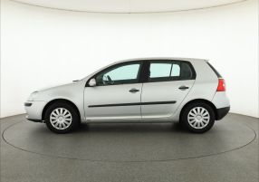 Volkswagen Golf - 2005