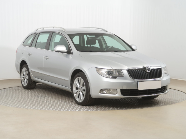 Škoda Superb 2010