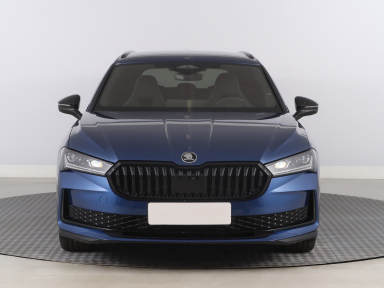Škoda Superb - 2025