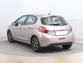 Peugeot 208 - 2012