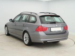 BMW 3 - 2009