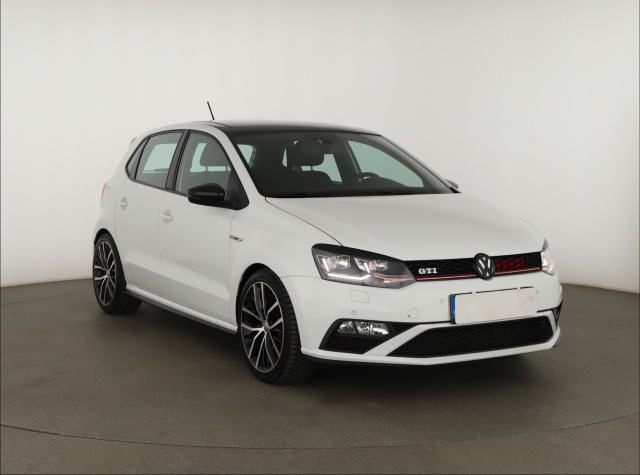 Volkswagen Polo 2015