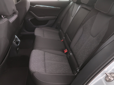 Škoda Octavia - 2023