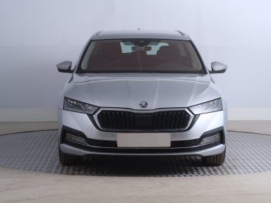 Škoda Octavia - 2023