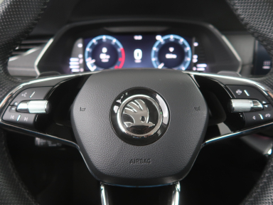 Škoda Octavia - 2023