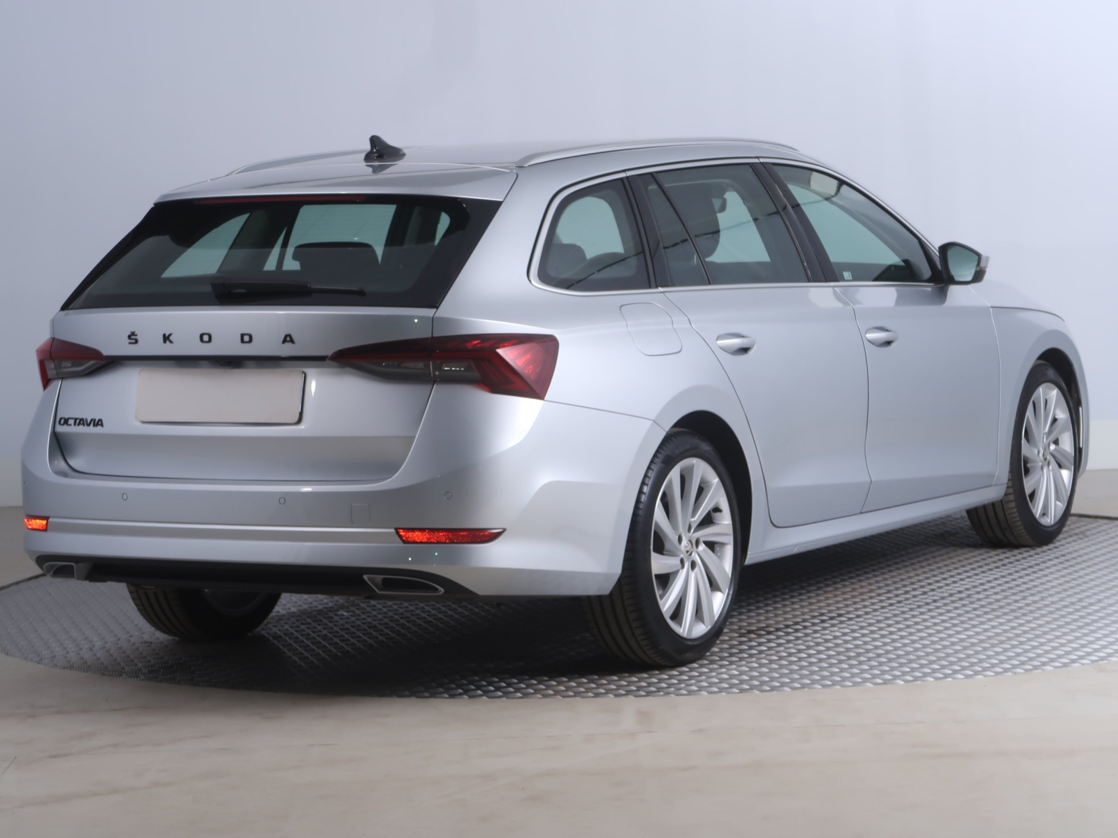 Škoda Octavia - 2023