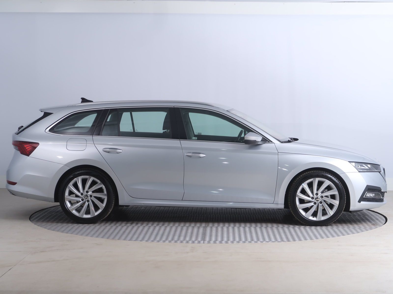 Škoda Octavia - 2023