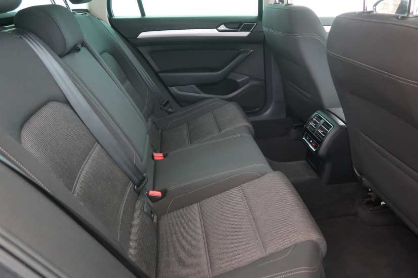 Volkswagen Passat, 2015