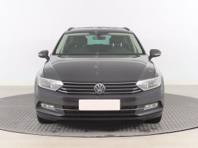 Volkswagen Passat - 2015