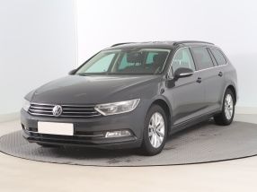 Volkswagen Passat - 2015