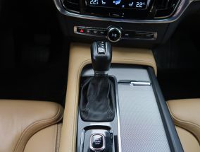 Volvo V90 Cross Country - 2017