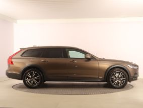 Volvo V90 Cross Country - 2017