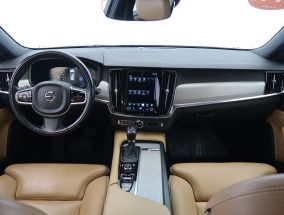 Volvo V90 Cross Country - 2017