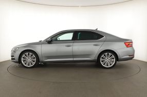 Skoda Superb - 2023