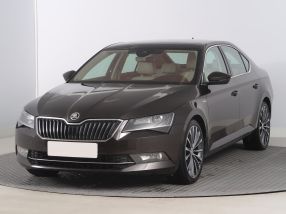 Škoda Superb - 2017