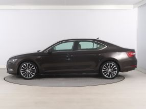 Škoda Superb - 2017