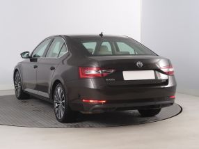 Škoda Superb - 2017