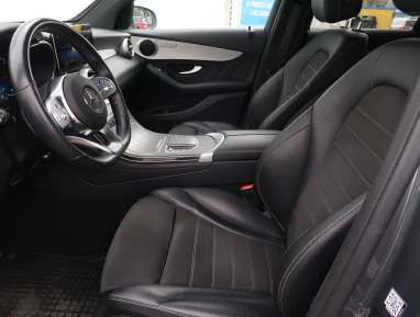 Mercedes-Benz GLC - 2022