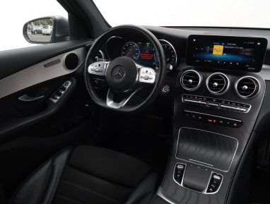 Mercedes-Benz GLC - 2022
