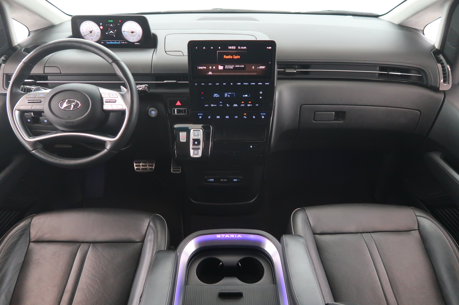 Hyundai Staria - 2022