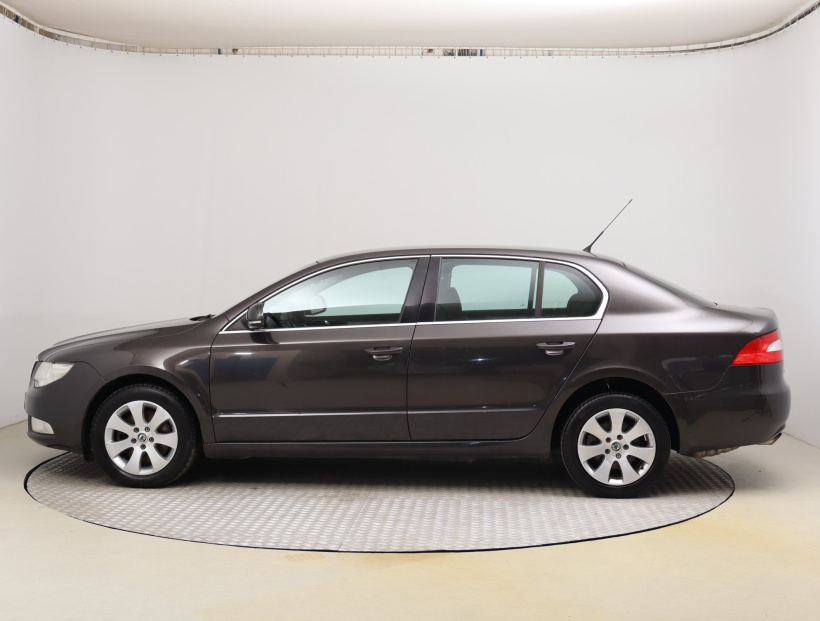 Škoda Superb, 2009