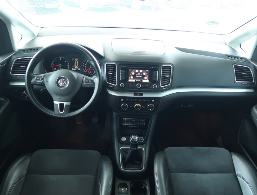 Volkswagen Sharan, 2013
