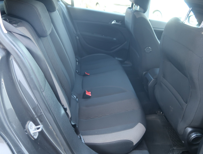 Peugeot 308, 2017