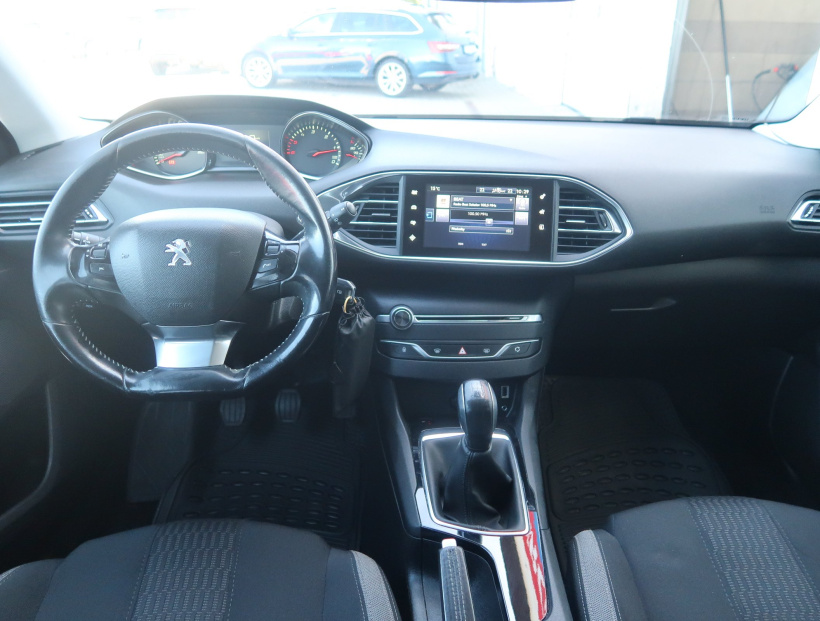 Peugeot 308, 2017