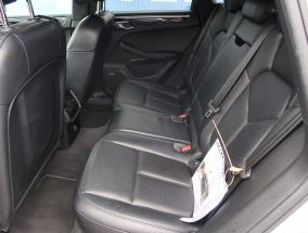 Porsche Macan - 2017