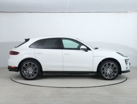 Porsche Macan - 2017