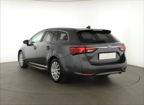 Toyota Avensis - 2016
