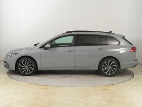 Volkswagen Golf - 2021