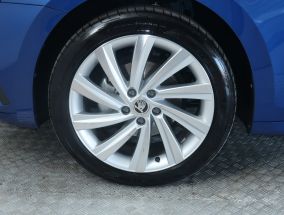 Škoda Octavia - 2024