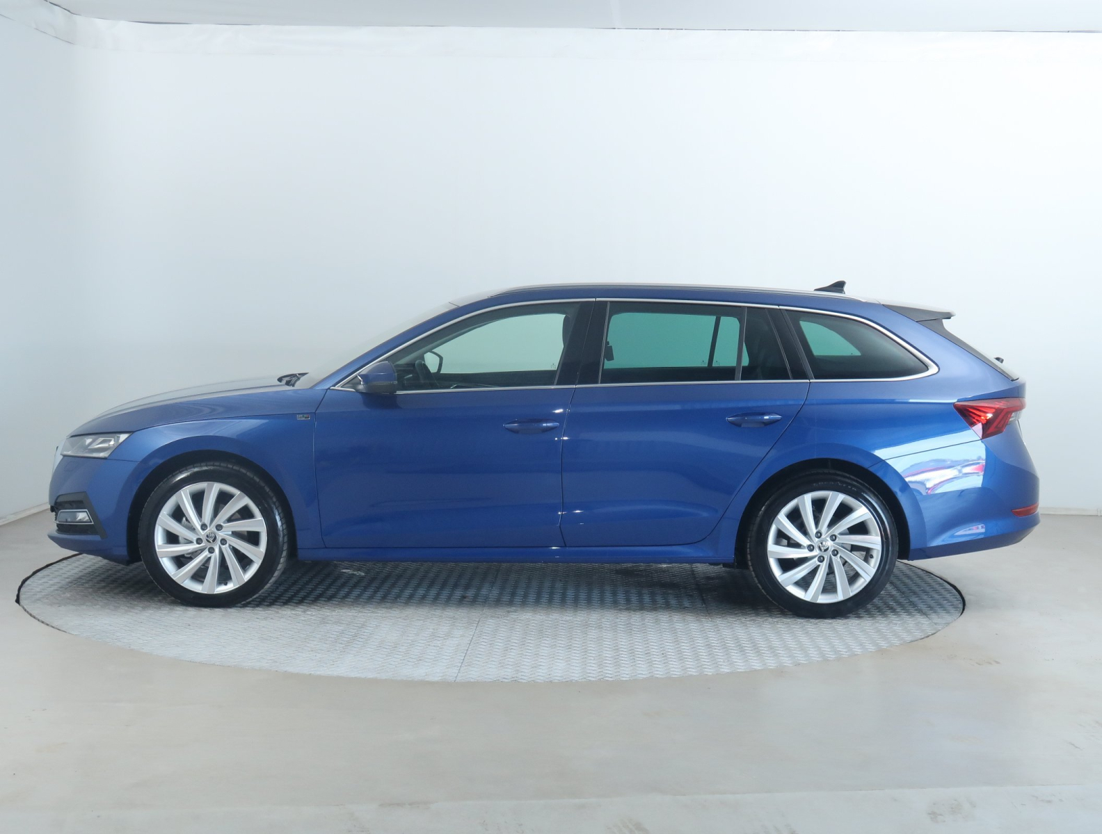 Škoda Octavia - 2024