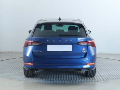Škoda Octavia - 2024