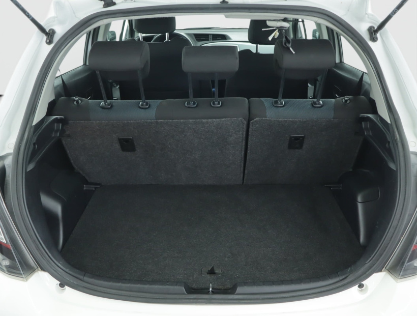 Toyota Yaris, 2012