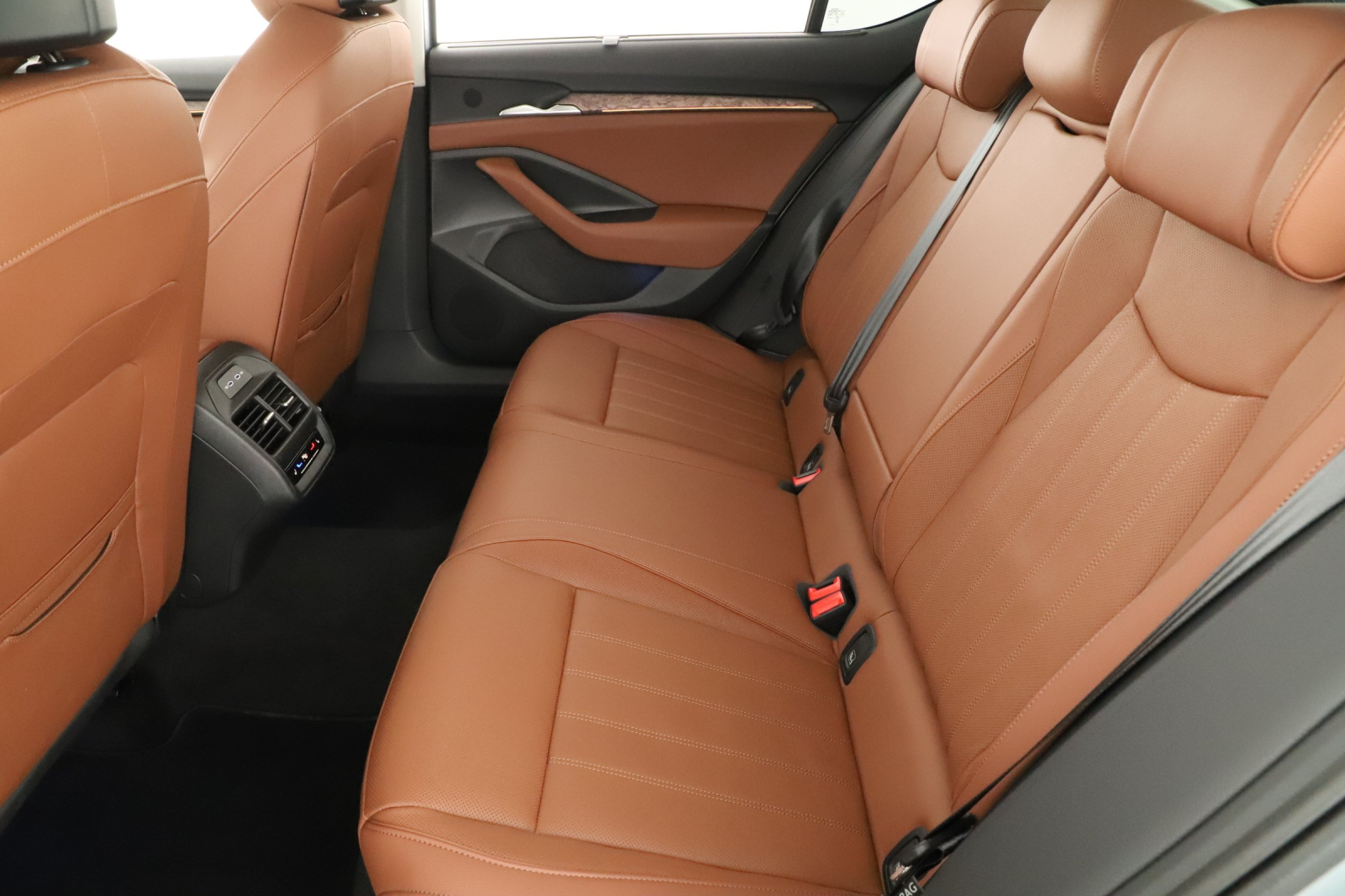 Škoda Superb - 2025