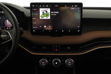 Škoda Superb - 2025