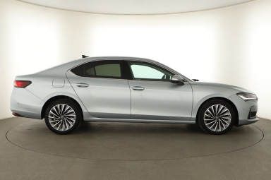 Škoda Superb - 2025