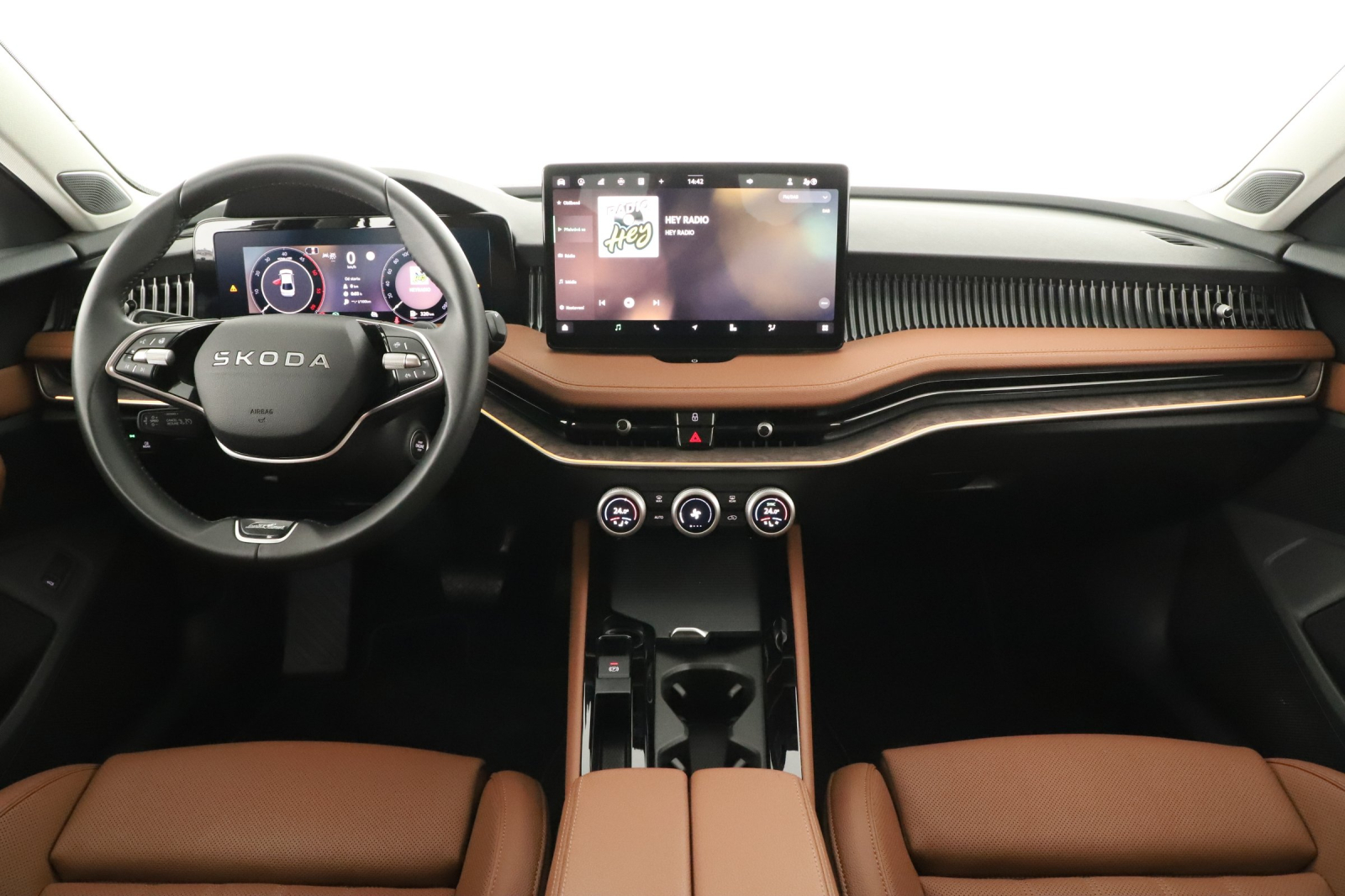 Škoda Superb - 2025