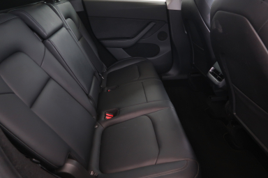 Tesla Model Y - 2023