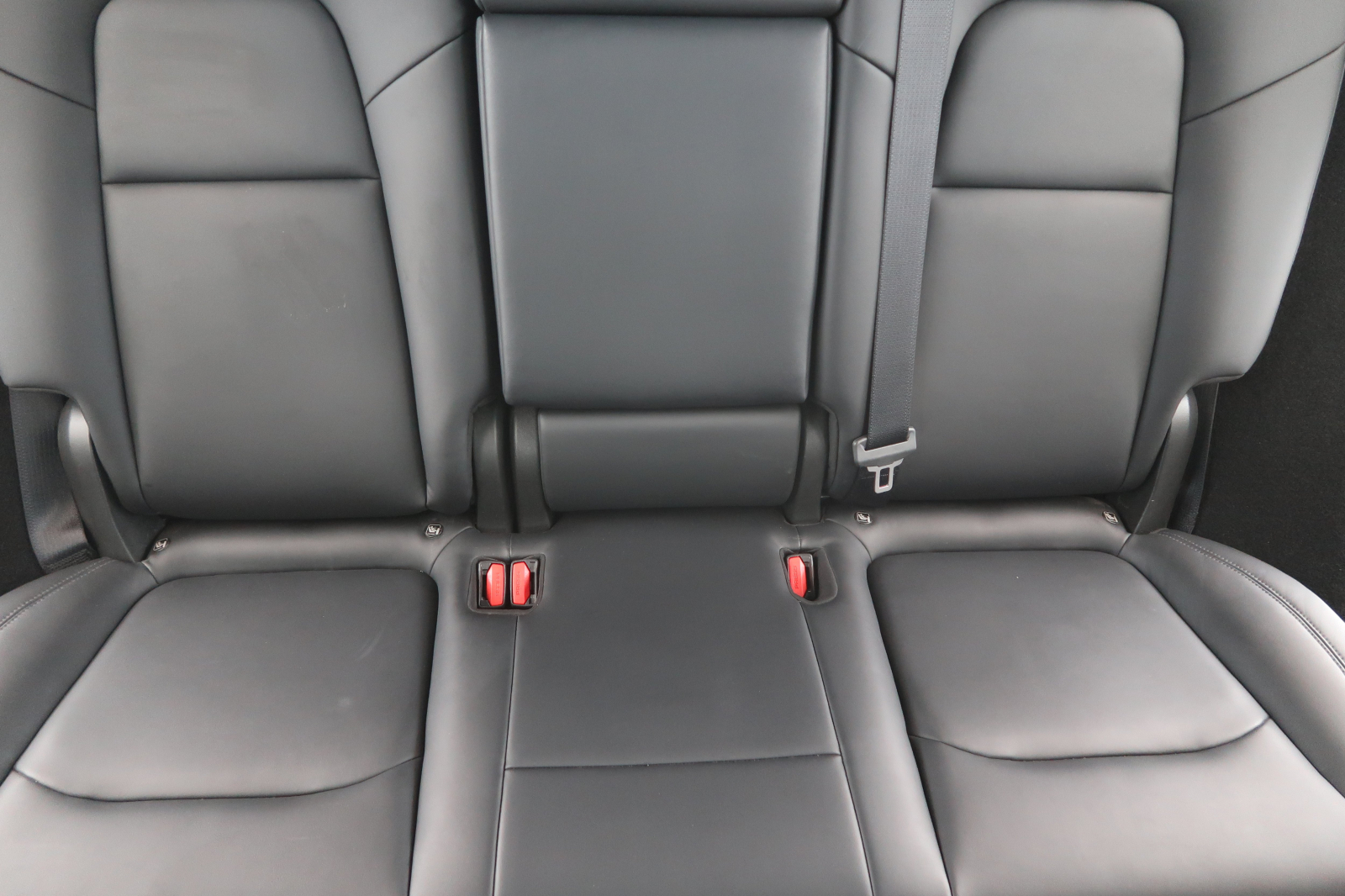 Tesla Model Y - 2023