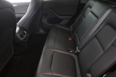 Tesla Model Y - 2023