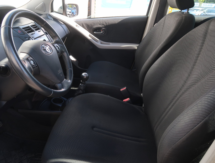 Toyota Yaris, 2009