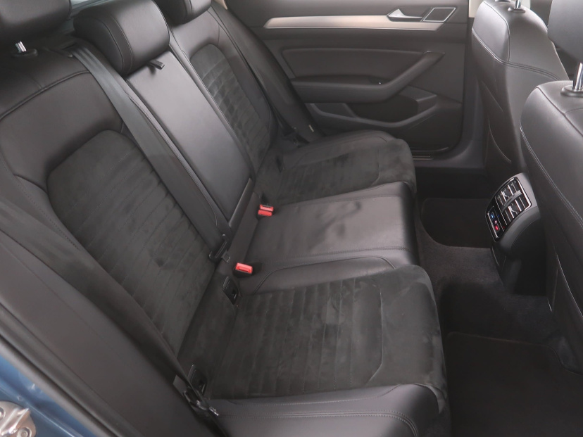 Volkswagen Passat, 2016