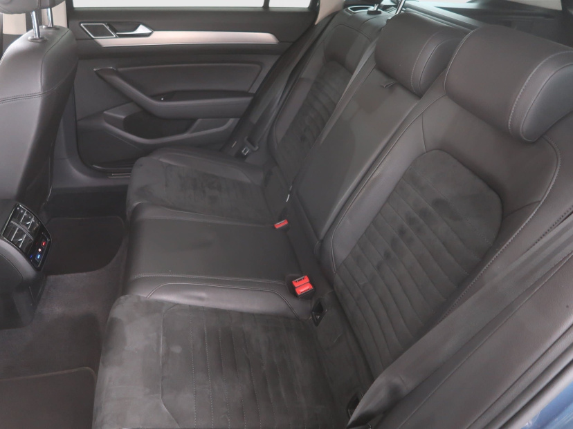 Volkswagen Passat, 2016